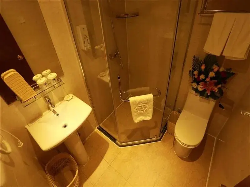 Санья: GreenTree Inn Hainan Sanya Chunyuan Seafood Square Express Hotel