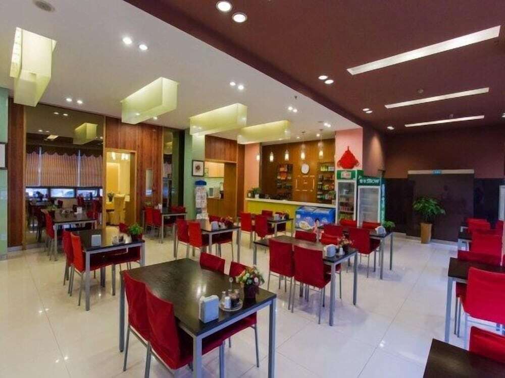 Тайюань: Jinjiang Inn Tiayuan Wuyi Square