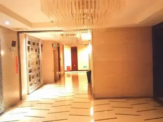 Дажоу: Dazhou Huayang Hotel (City Center Plaza Branch)