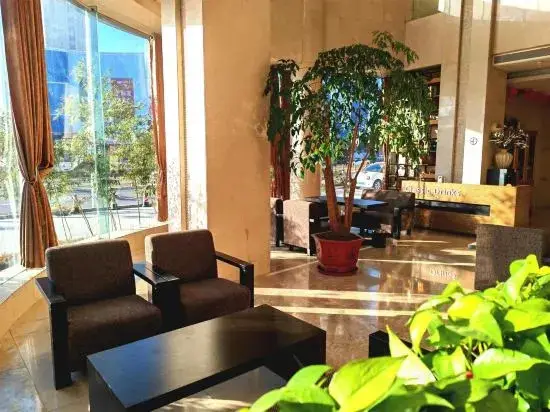 Цзаочжуан: Homeinn Hotel (Xuecheng District Guangming Avenue Beijing-Shanghai High-Speed Railway Station)