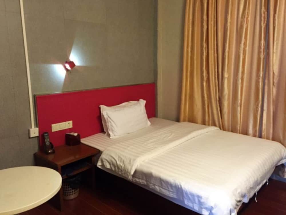 Гуанчжоу: Guangzhou Junlai Hotel