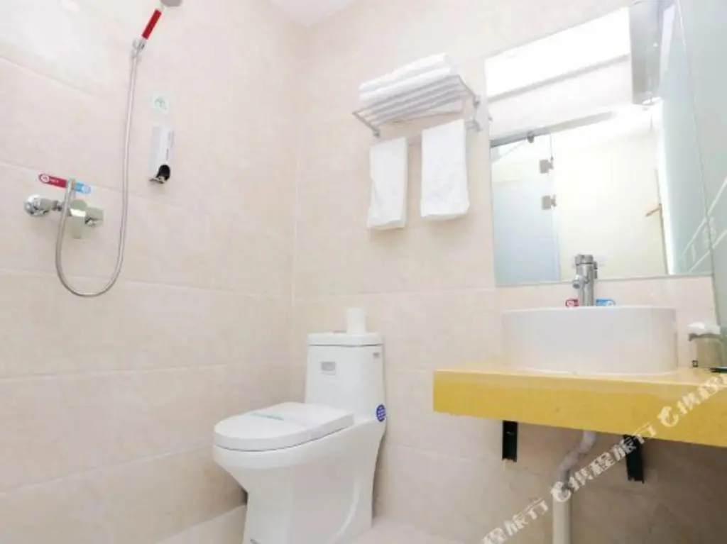 Нанкин: 100 Inn Liangpin Hotel (Nanjing Jiangning Higher Education Mega Center Transportation College Subway Station)