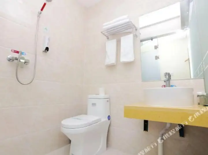 Нанкин: 100 Inn Liangpin Hotel (Nanjing Jiangning Higher Education Mega Center Transportation College Subway Station)