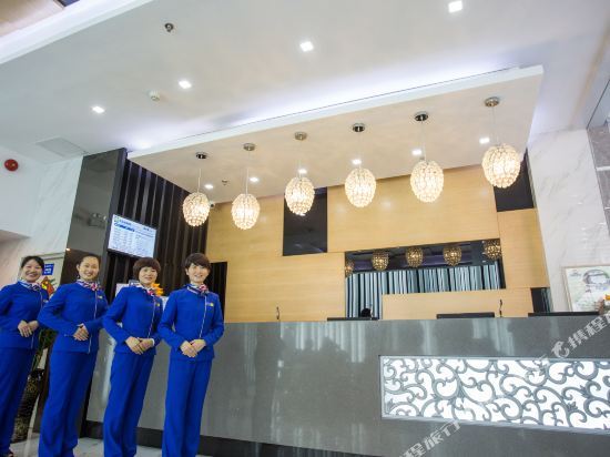 Шэньчжэнь: Shenggao Hotel (Shenzhen East Railway Station, Buji Old Street)