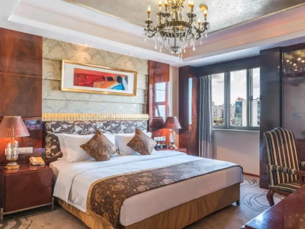 Чунцин: Rezen Kingtown Hotel (Chongqing Liangping)