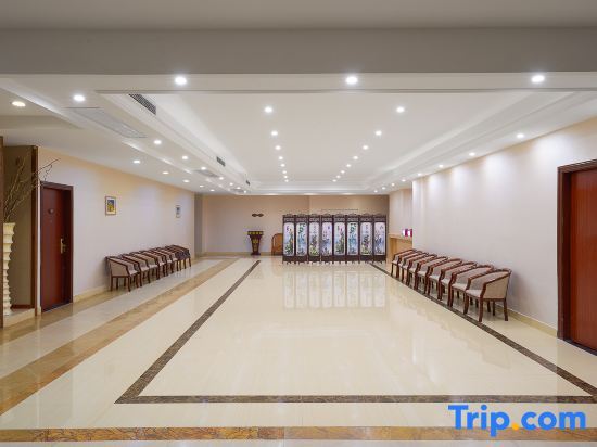 Гуанчжоу: Guangzhou Baiyun Avenue North Suitai Hotel (Lingnan New World Branch)