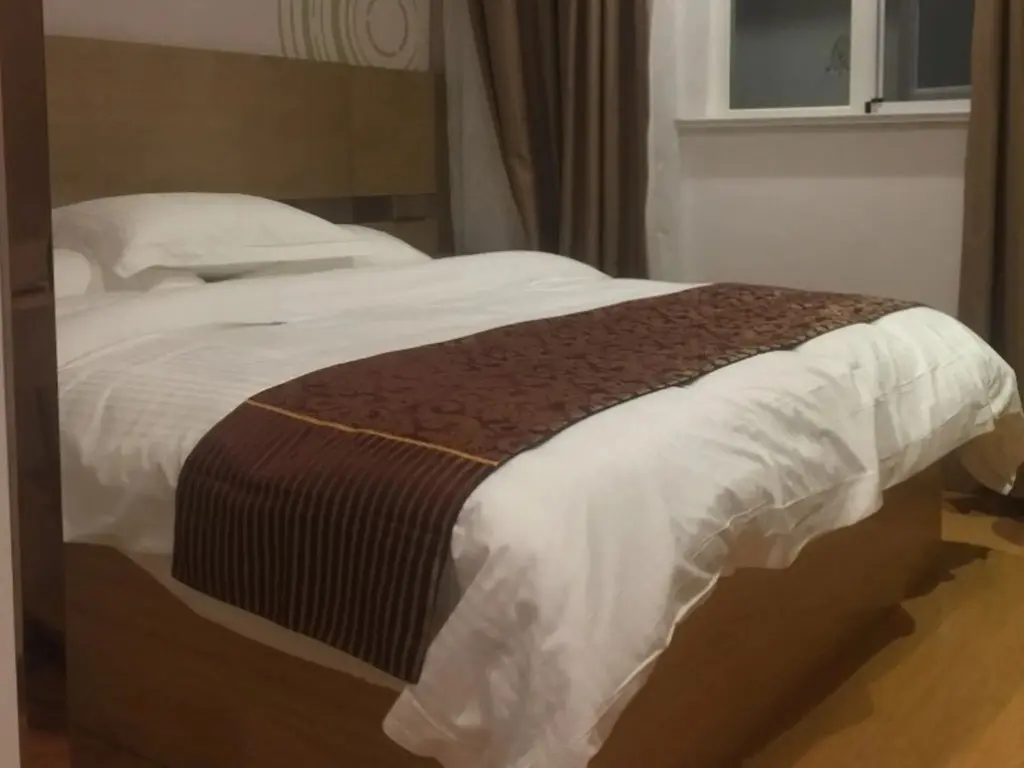 Шанхай: GreenTree Inn Shanghai Qipu Road Tiantong Road Subway Station Express Hotel