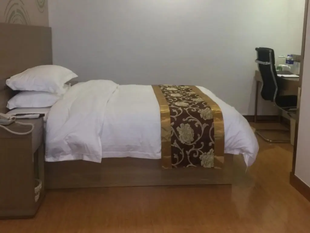 Шанхай: GreenTree Inn Shanghai Qipu Road Tiantong Road Subway Station Express Hotel