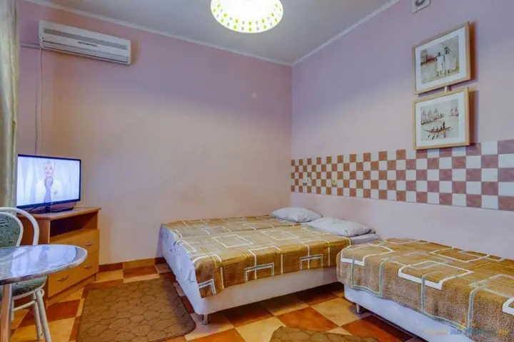 Геленджик: Guesthouse Sadovaya
