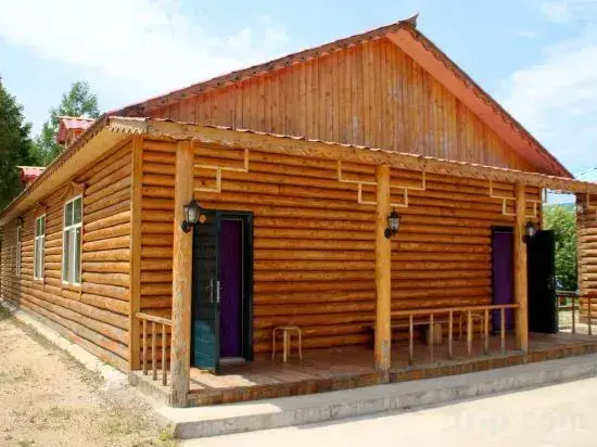 Хулун-Буир: Moerdaoga Juyuan Senlin Zhijia Hotel