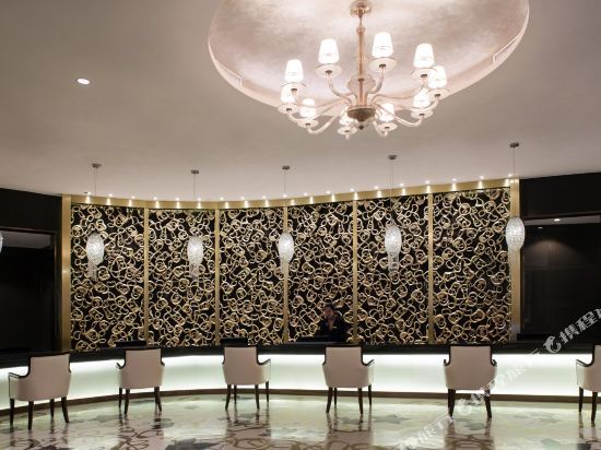 Тяньцзинь: Jiayou Spa Hotel (Currently Unavailable)
