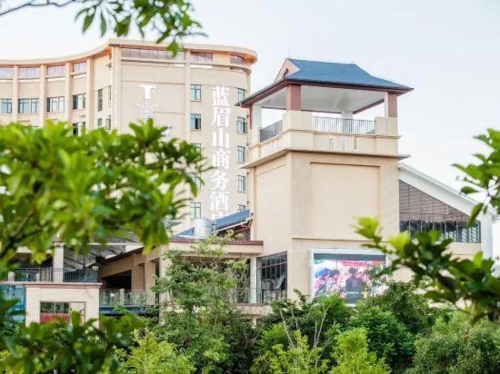 Пуэр: Lanmeishan Business Hotel (Pu'er Simao Airport)