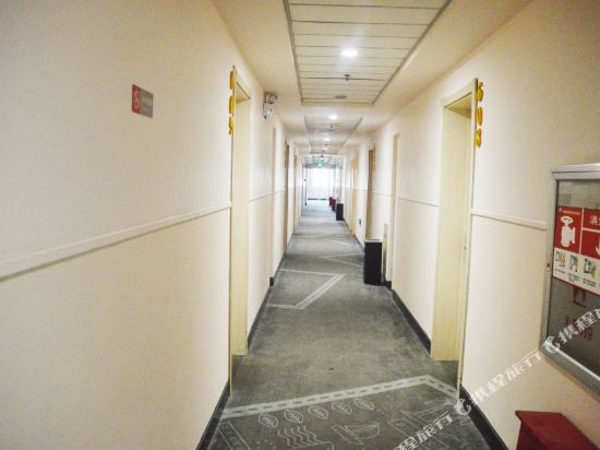 Чжэнчжоу: Yinzuo Jiayi Hotel