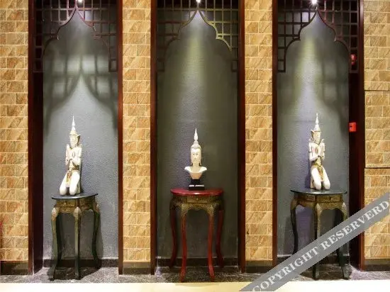 Цзинхун: Xishuangbanna Painama Yicheng Sunshine International Hotel