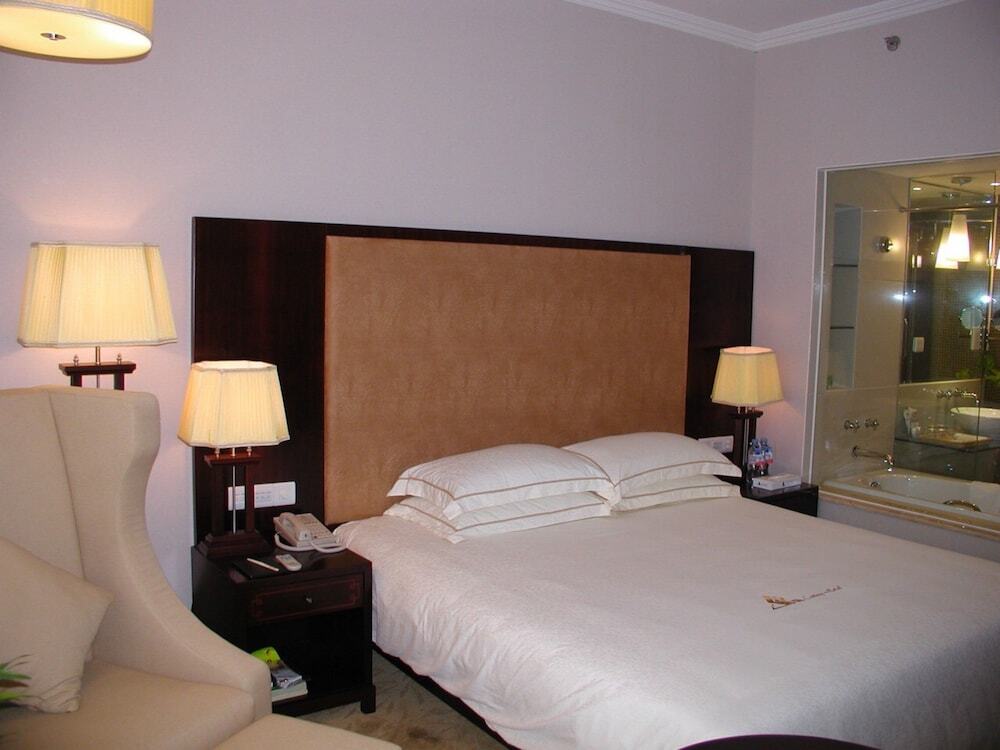 Фошань: Century Hotel Shunde