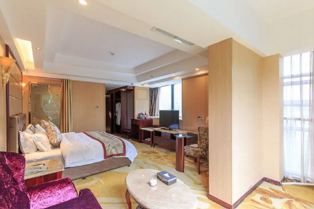 Чэнду: FIRSTHOTSPRINGHOTEL
