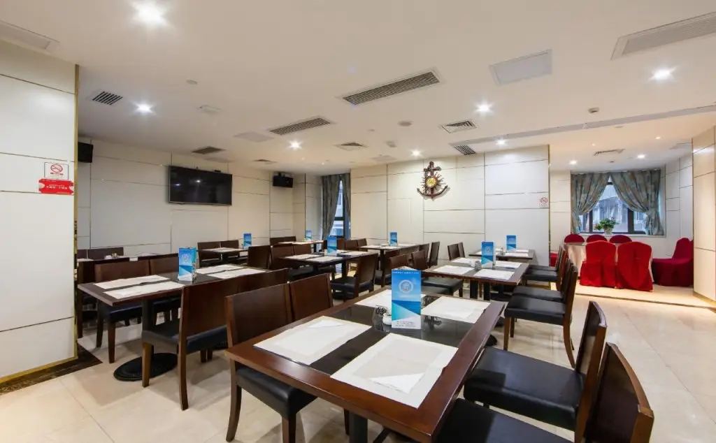 Гуанчжоу: Guangzhou Seaman's Club