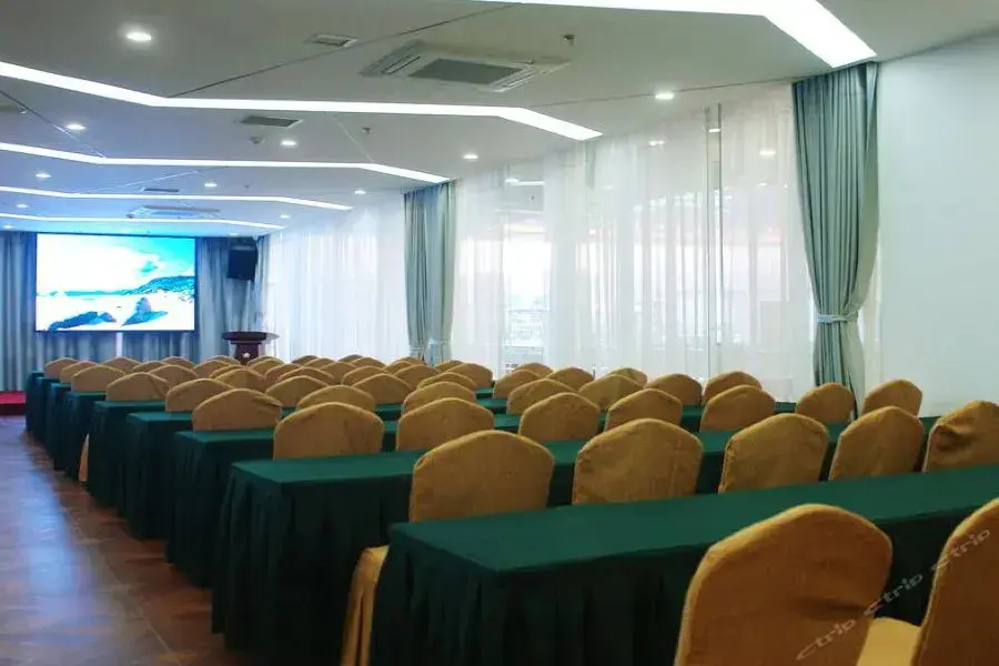 Вэйхай: Jujia Lianhe Hotel (Weihai International Bathing Beach Harbin Institute of Technology)