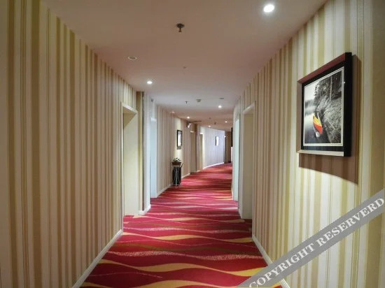 Чжэнчжоу: Qingchun Zhu Fashion Hotel