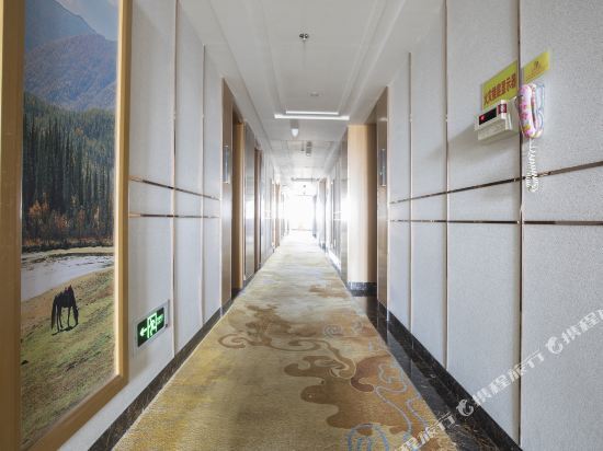 Хотан: Wenzhou Hotel