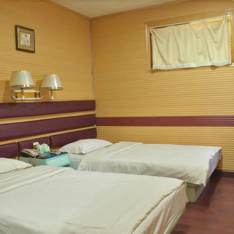 Циндао: Free Line Youth Hostel Qingdao Zhanqiao Railway Station