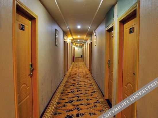 Lotto Hotel (Guangzhou Baiyun Railway Station Jinxuan Plaza) — фото 1
