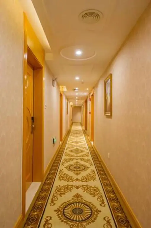 Лючжоу: Vienna 3 Best Hotel Liuzhou Yuejiang Road