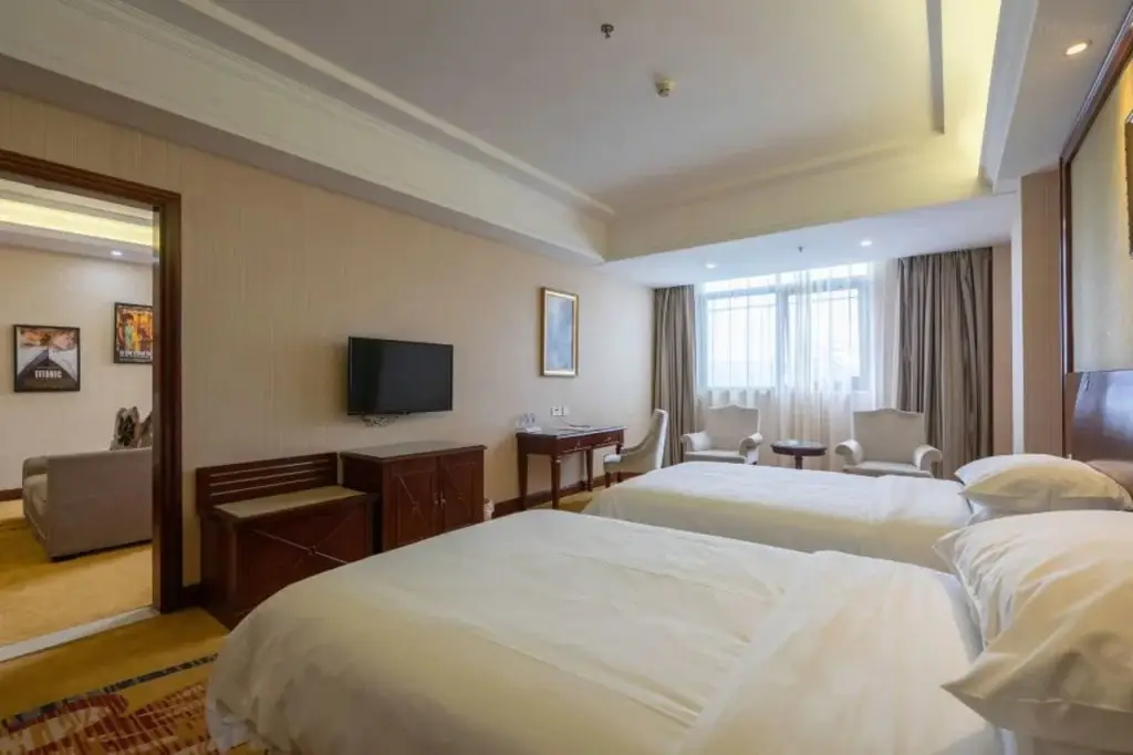 Гуанчжоу: Vienna Hotel (Guangzhou Panyu Nancun)