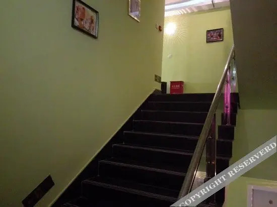 Пекин: Qicai Fashion Hotel (Currently unavailable)