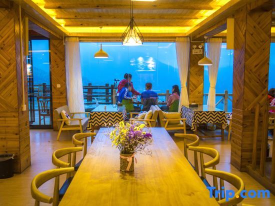 Longsheng: Longji View Building Homestay (Xishanyu Optimistic View Terrace)