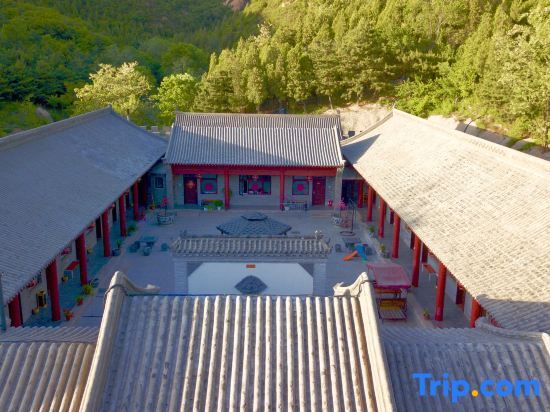 Пекин: Great Wall Inn
