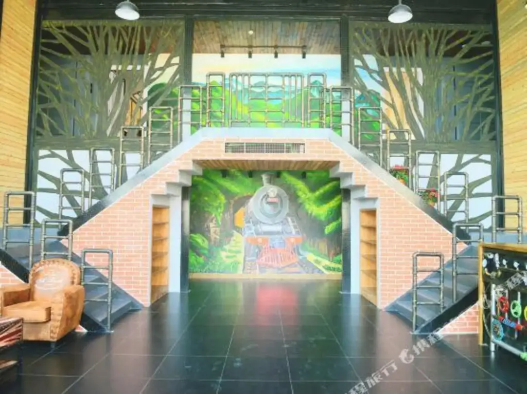 Нинбо: Floral Hotel·Yuyao Intensive Tribal Hotel (Siming Lake Scenic Area)