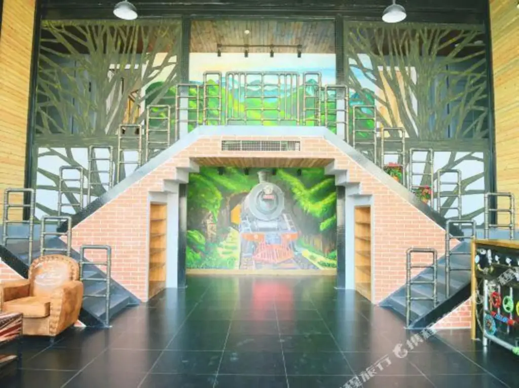 Нинбо: Floral Hotel·Yuyao Intensive Tribal Hotel (Siming Lake Scenic Area)