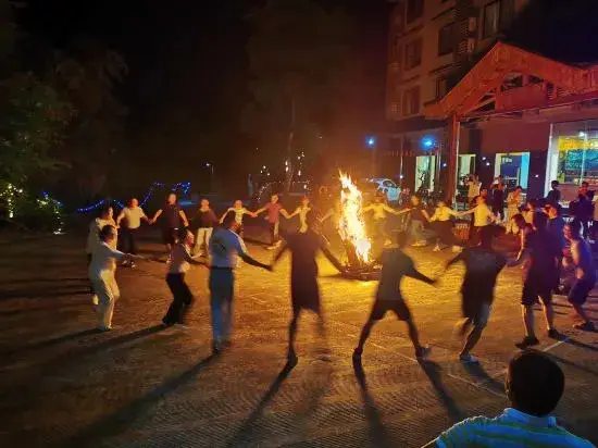 Гуйлинь: Fengzegu Resort