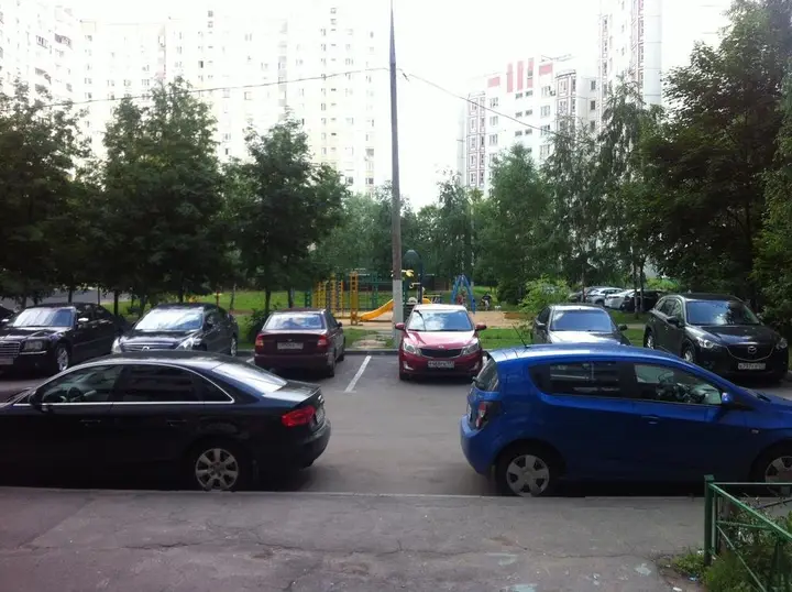 Москва: Меблированные комнаты Аэрохостел