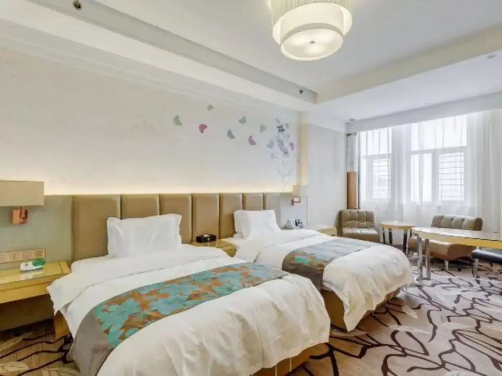 Линьи: Lanling Longzhimeng Hotel