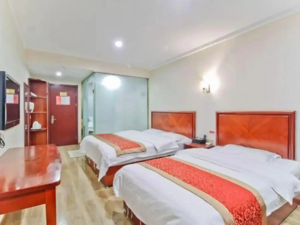Хэфэй: Hongri Zhongtian Express Hotel (Hefei Baohe Garden Branch)