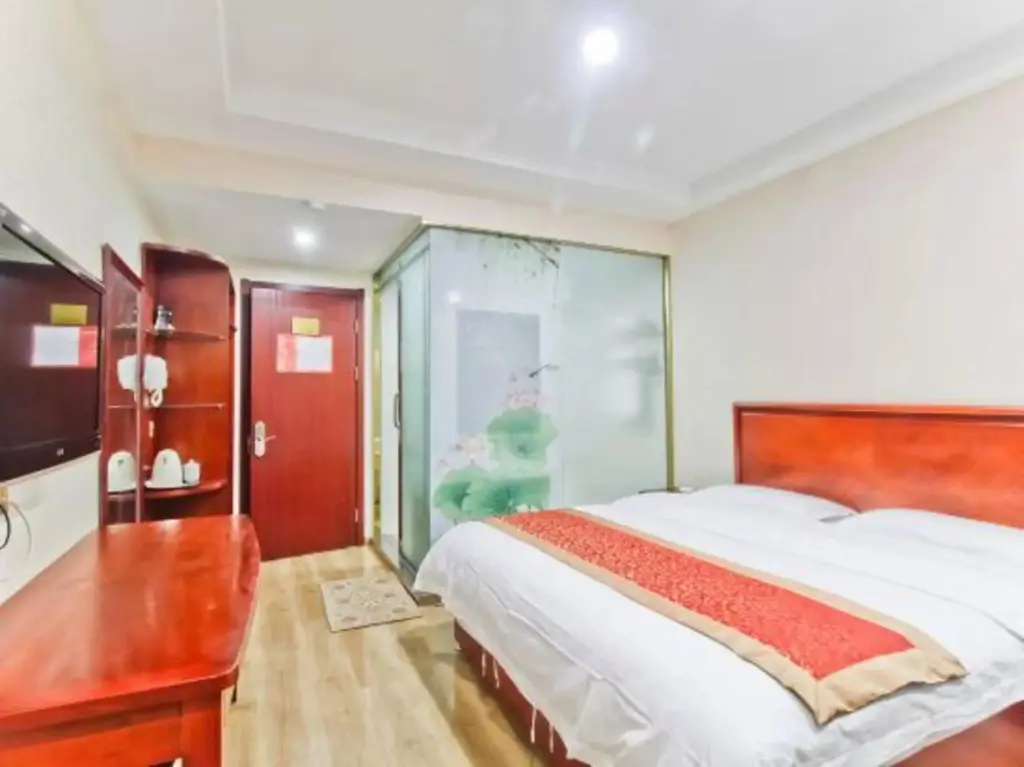 Хэфэй: Hongri Zhongtian Express Hotel (Hefei Baohe Garden Branch)