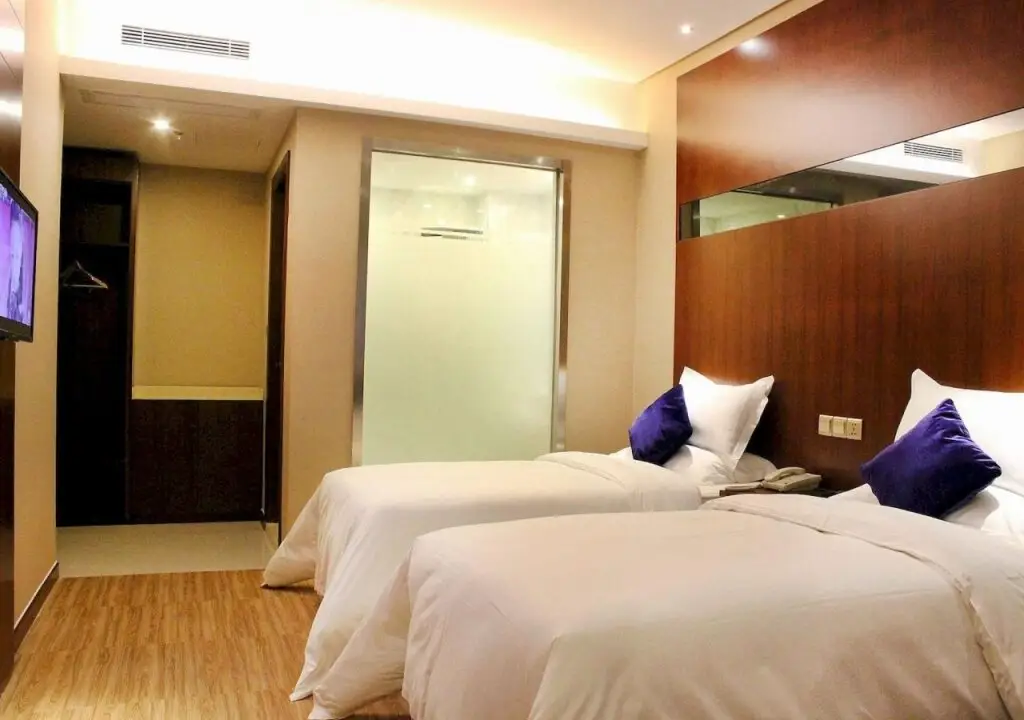 Шэньчжэнь: Shenzhen Pollman Hotel
