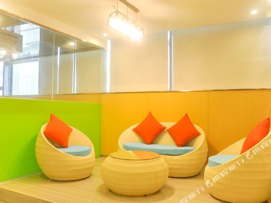 Шэньчжэнь: No. 8 Chain Hotel (Shenzhen East Railway Station, Buji Metro Station)