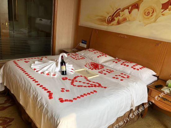 Дунгуань: Vienna International Hotel (Dongguan Shijie)