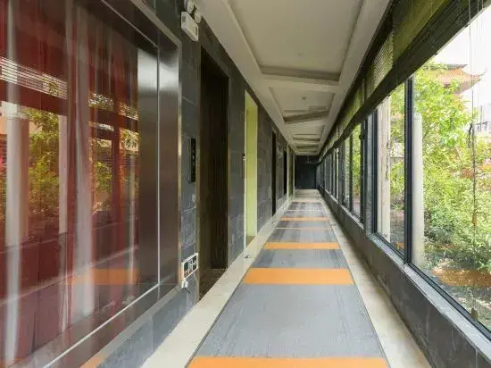 Фошань: Tao Garden Automobile Boutique Hotel (Foshan China Ceramics City Shiwan Subway Station)