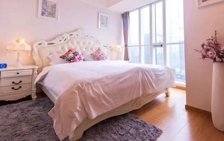 Чэнду: Colt House Chengdu