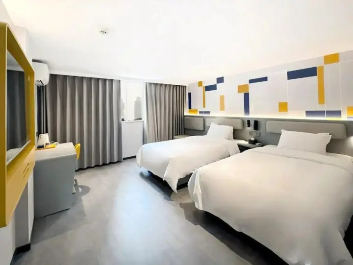 Ухань: 7 Days Inn (Wuhan Youyi Road Light Rail Station)