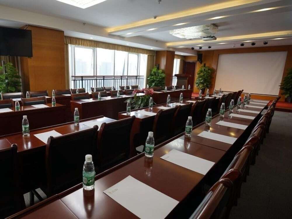 Фошань: GreenTree Eastern FoShan ShunDe District Huicong Electronics Store Hotel