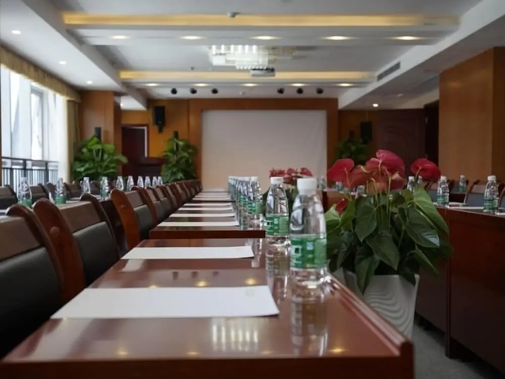 Фошань: GreenTree Eastern FoShan ShunDe District Huicong Electronics Store Hotel