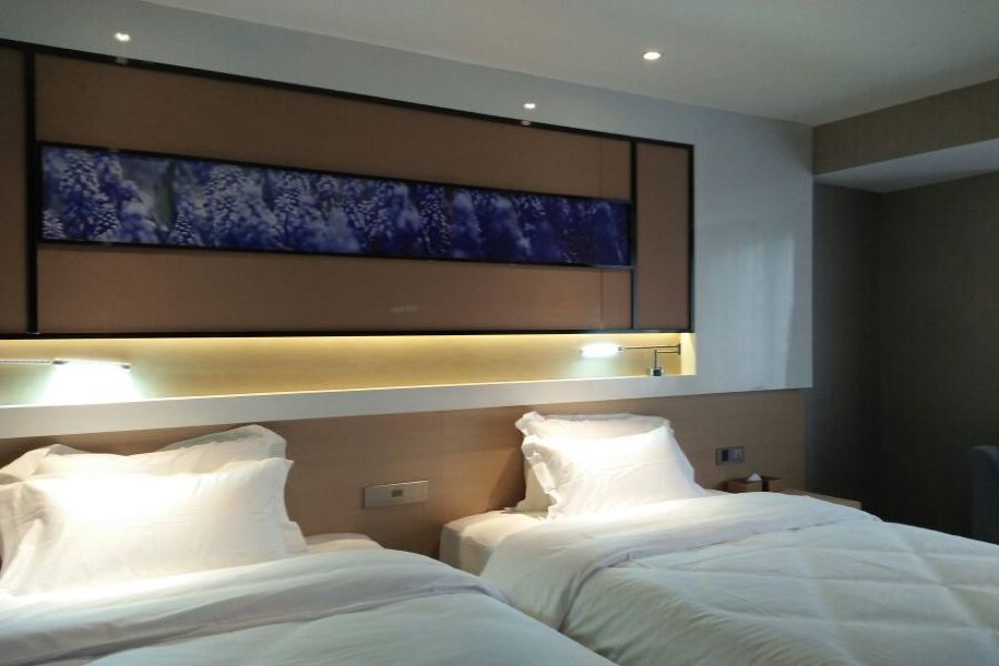 Ухань: Lavande Hotel (Wuhan Optical Valley Chuxiong Avenue)