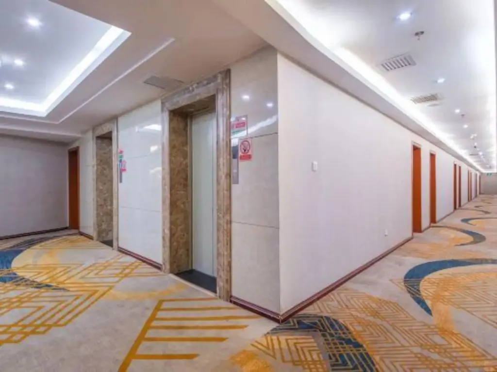 Куньмин: Hengyi Hotel (Railway Station Store of Dashu Camp, Renmin East Road, Kunming)