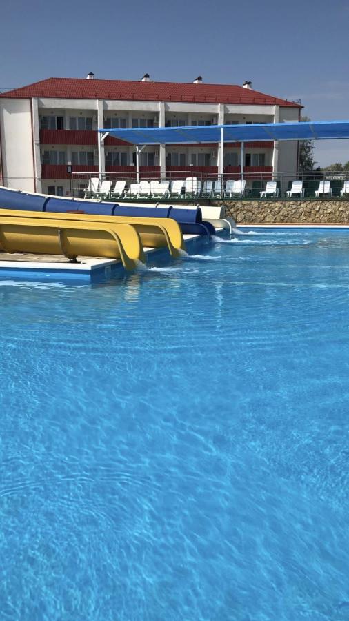 Голубицкая: Mini-Hotel Morskoi rif