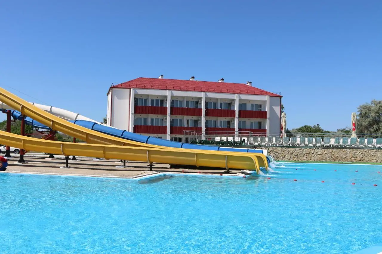 Голубицкая: Mini-Hotel Morskoi rif
